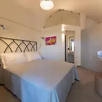 Insula Boutique Hotel