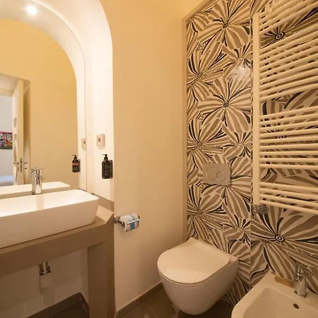 Insula Boutique Hotel 4*