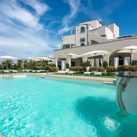 Hotel Insula Boutique 4*
