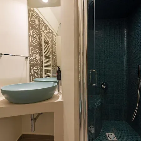 Insula Boutique 4*
