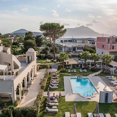 Insula Boutique Hotel