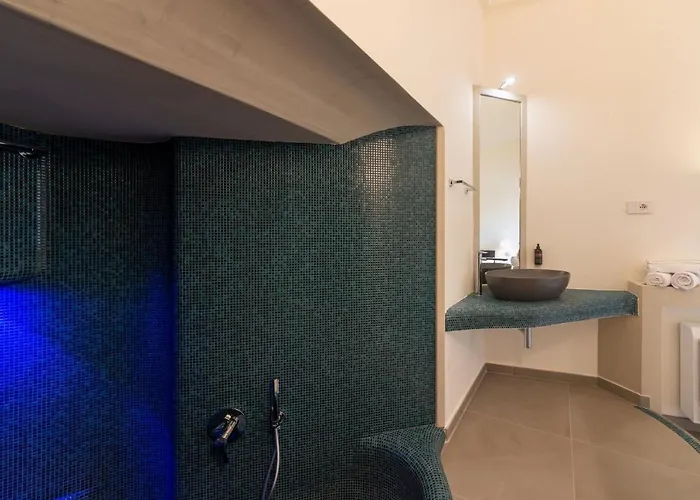 Insula Boutique Hotel