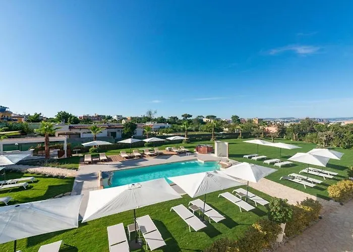 Insula Boutique Hotel