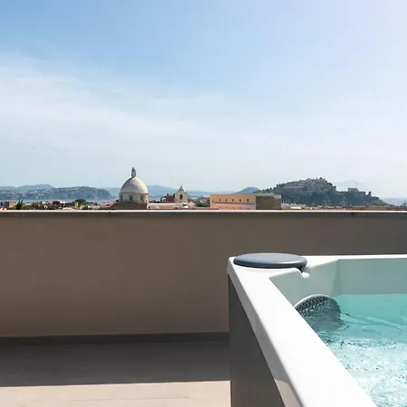 Insula Boutique Hotel 4*