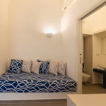 Insula Boutique 4*