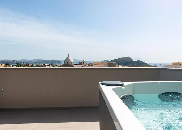 Insula Boutique Hotel 4*