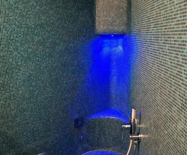 Insula Boutique Hotel 4*